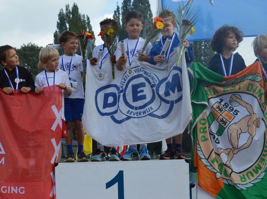 Goud en brons voor DEM pupillen bij estafette kampioenschap